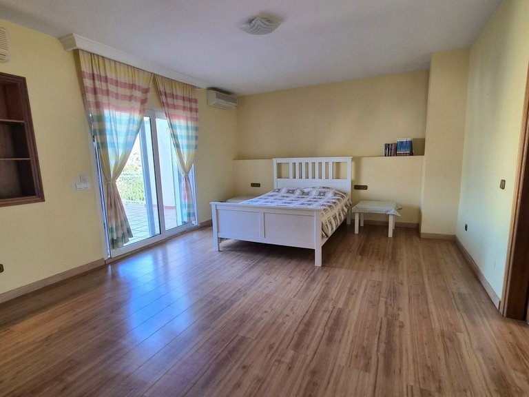 Villa for Sale in Alhaurín De La Torre, Malaga 34