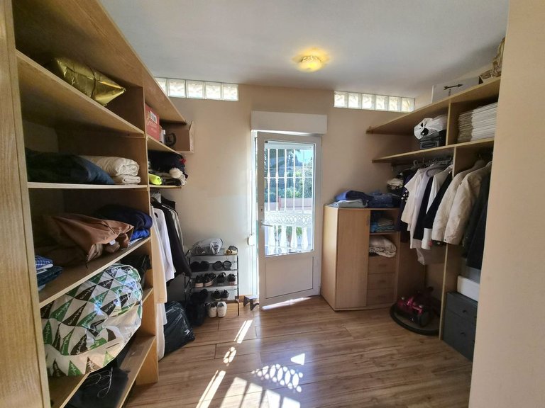 Villa for Sale in Alhaurín De La Torre, Malaga 35