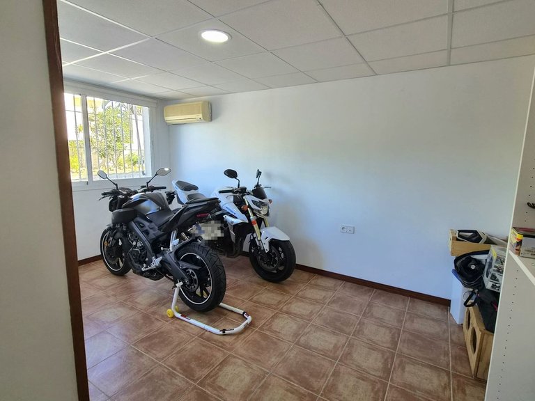 Villa for Sale in Alhaurín De La Torre, Malaga 49