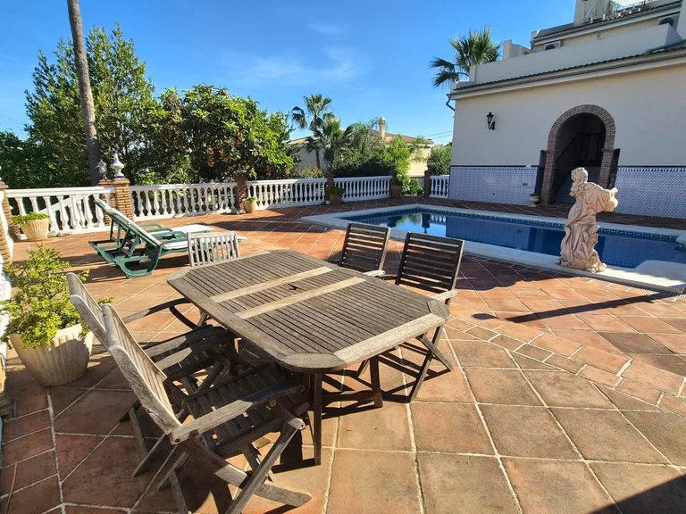 Villa for Sale in Alhaurín De La Torre, Malaga 5