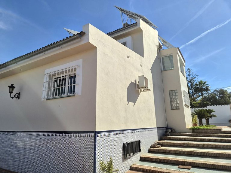Villa for Sale in Alhaurín De La Torre, Malaga 51