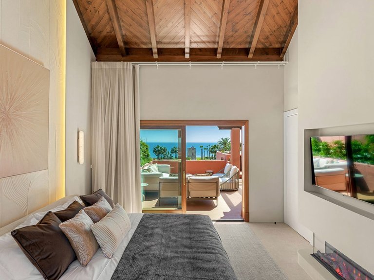 Apartment for Sale in Estepona, Malaga 46