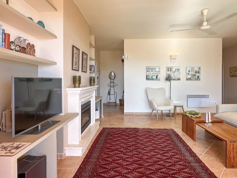 Apartment for Sale in La Mairena, Malaga 11
