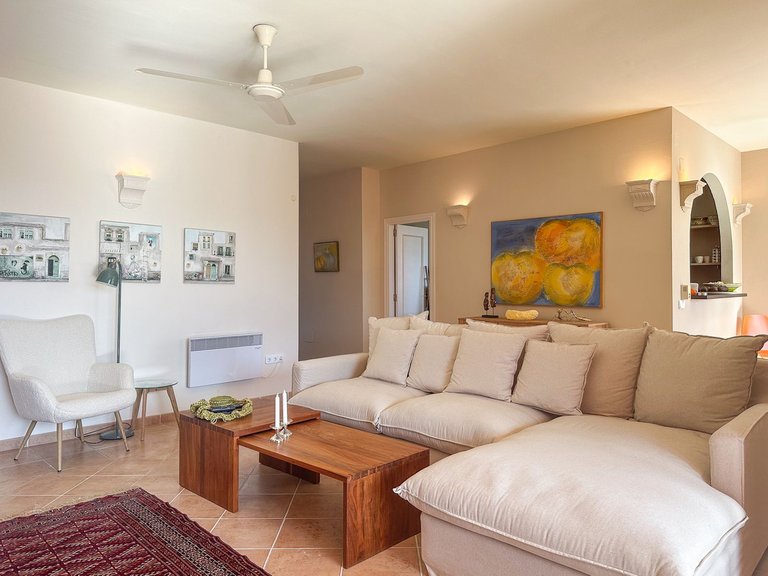 Apartment for Sale in La Mairena, Malaga 12