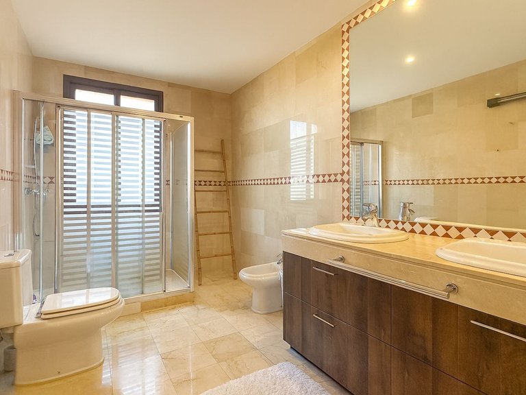 Apartment for Sale in La Mairena, Malaga 26