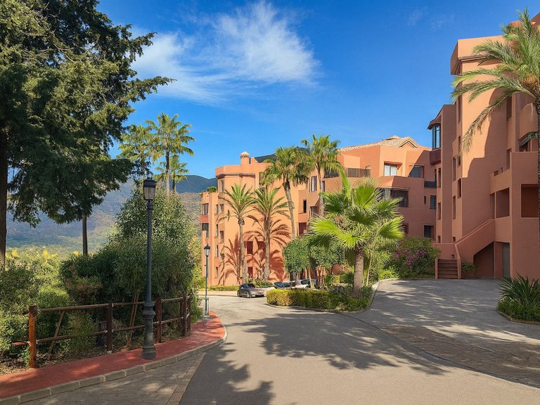 Apartment for Sale in La Mairena, Malaga 34