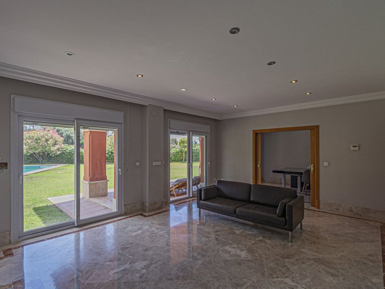 Villa for Sale in Marbella, Malaga 14