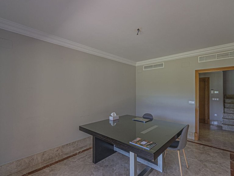 Villa for Sale in Marbella, Malaga 21