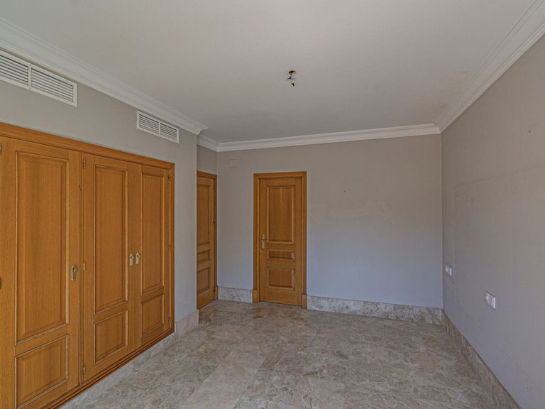 Villa for Sale in Marbella, Malaga 22
