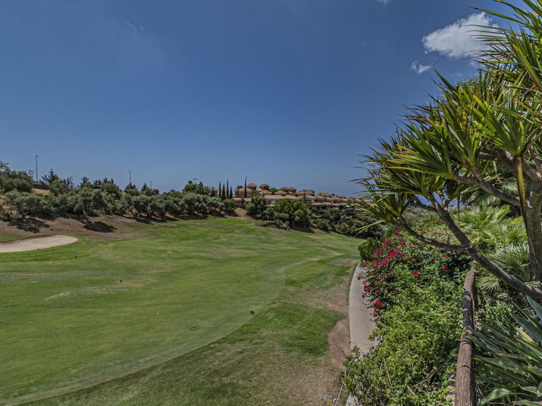 Villa for Sale in Marbella, Malaga 5