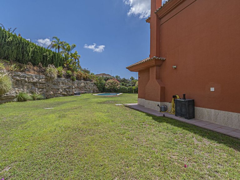 Villa for Sale in Marbella, Malaga 7
