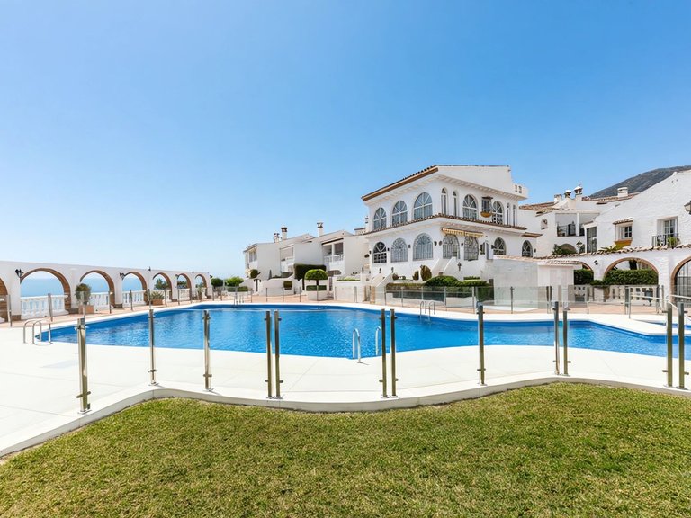 Apartment for Sale in Benalmadena Pueblo, Malaga 18