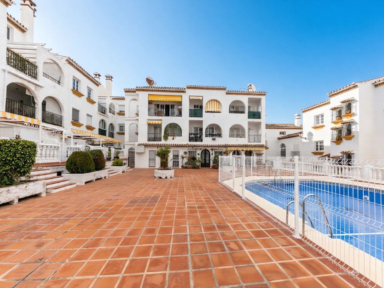 Apartment for Sale in Benalmadena Pueblo, Malaga 24