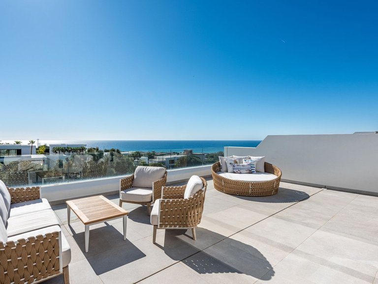 Villa for Sale in Cabopino, Malaga 1