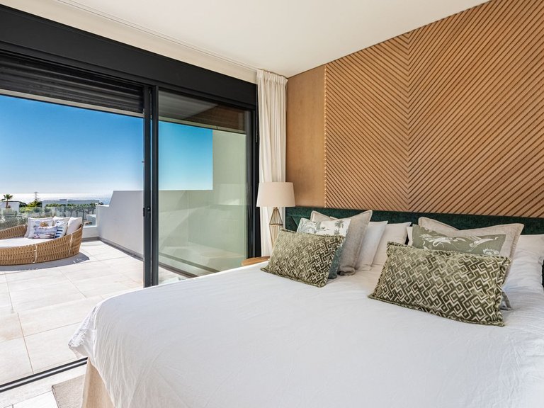 Villa for Sale in Cabopino, Malaga 11