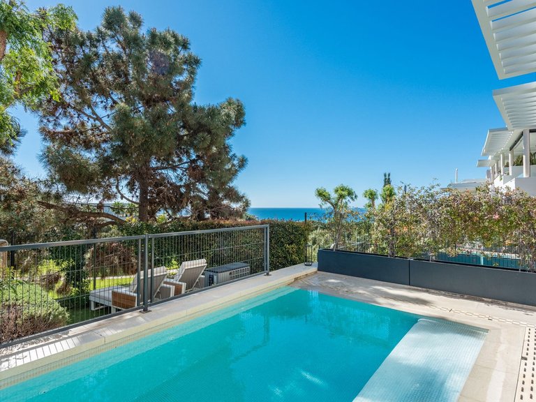 Villa for Sale in Cabopino, Malaga 16
