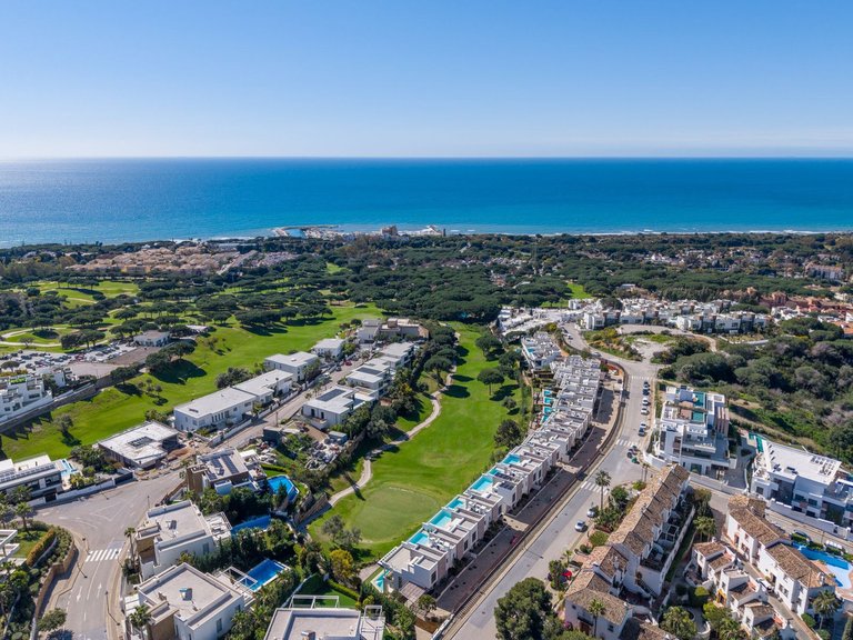 Villa for Sale in Cabopino, Malaga 24