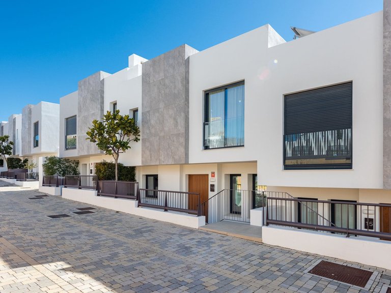 Villa for Sale in Cabopino, Malaga 27