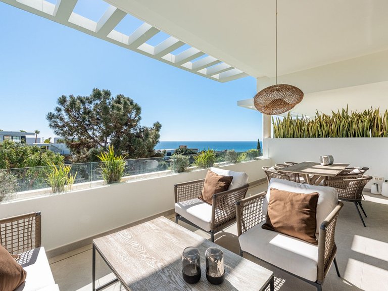 Villa for Sale in Cabopino, Malaga 3