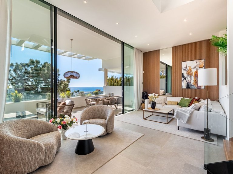 Villa for Sale in Cabopino, Malaga 4