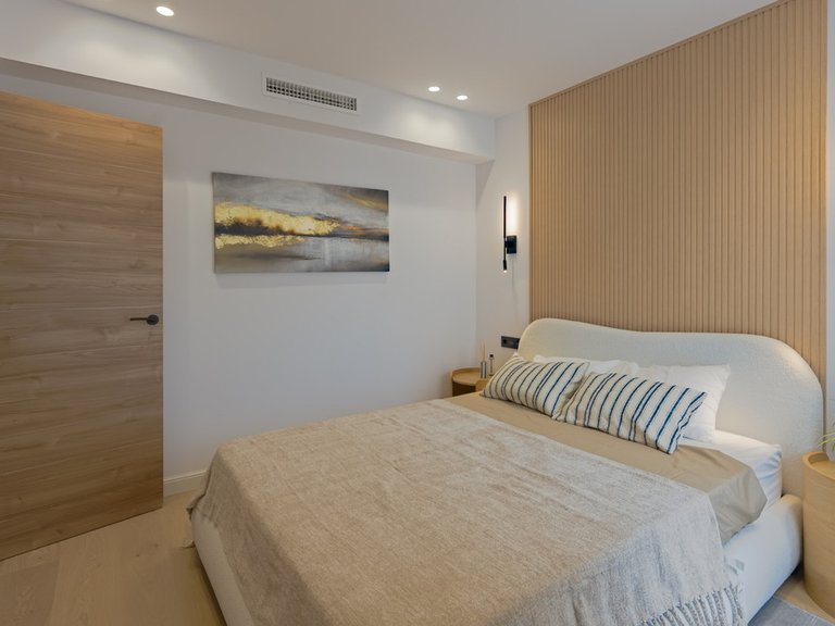 Villa for Sale in Los Arqueros, Malaga 13
