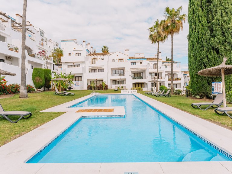 Villa for Sale in Los Arqueros, Malaga 19