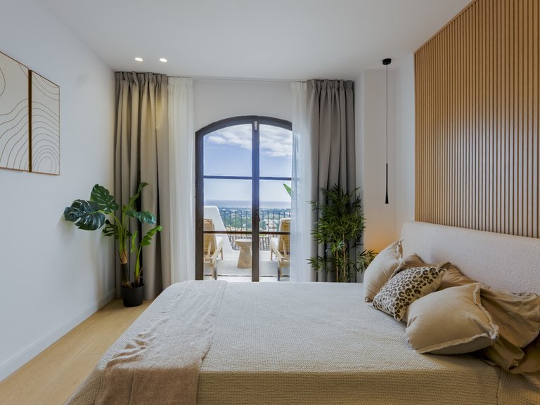 Villa for Sale in Los Arqueros, Malaga 9