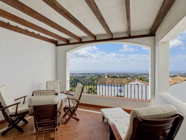 Apartment for Sale in Benahavís, Malaga 2
