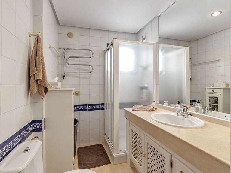 Apartment for Sale in Benahavís, Malaga 9