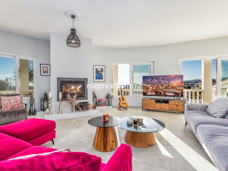 Villa for Sale in El Chaparral, Malaga 21