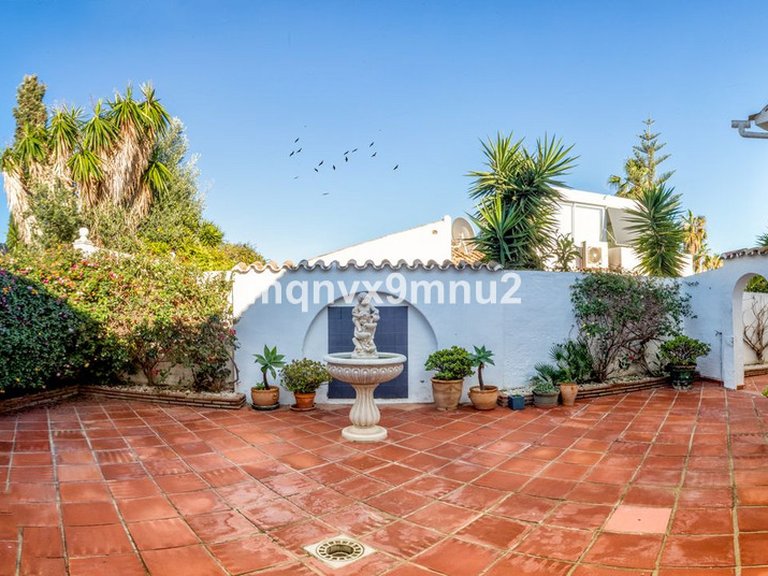 Villa for Sale in El Chaparral, Malaga 22