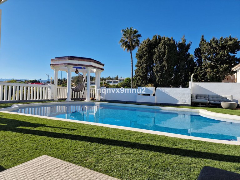 Villa for Sale in El Chaparral, Malaga 3
