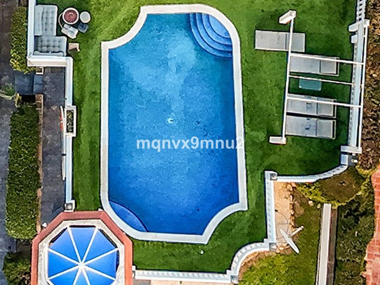 Villa for Sale in El Chaparral, Malaga 4