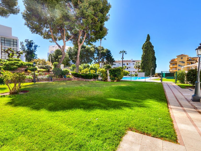 Apartment for Sale in Benalmadena Costa, Malaga 18
