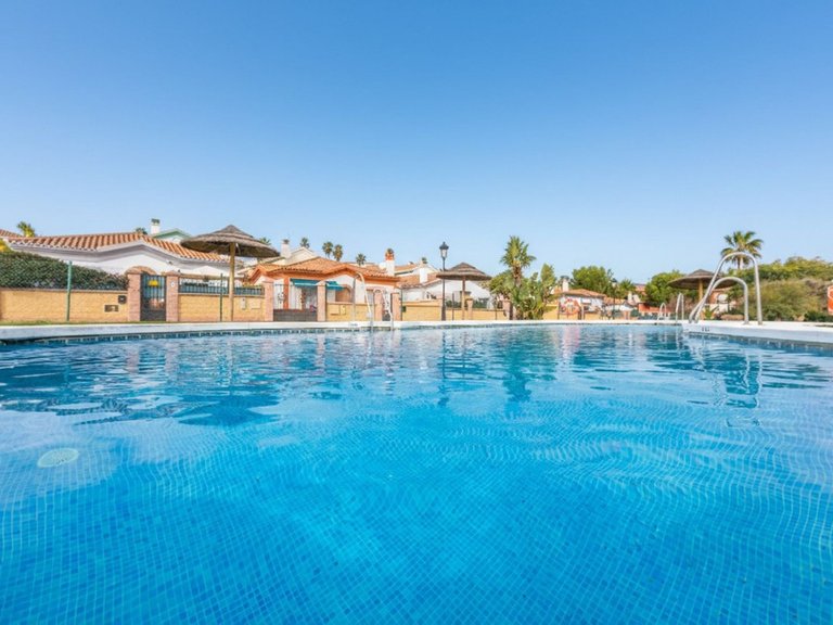 Villa for Sale in La Duquesa, Malaga 2