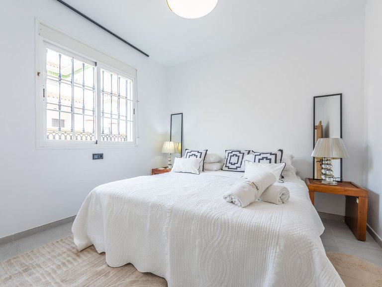 Villa for Sale in La Duquesa, Malaga 25