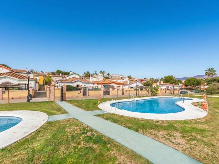 Villa for Sale in La Duquesa, Malaga 33