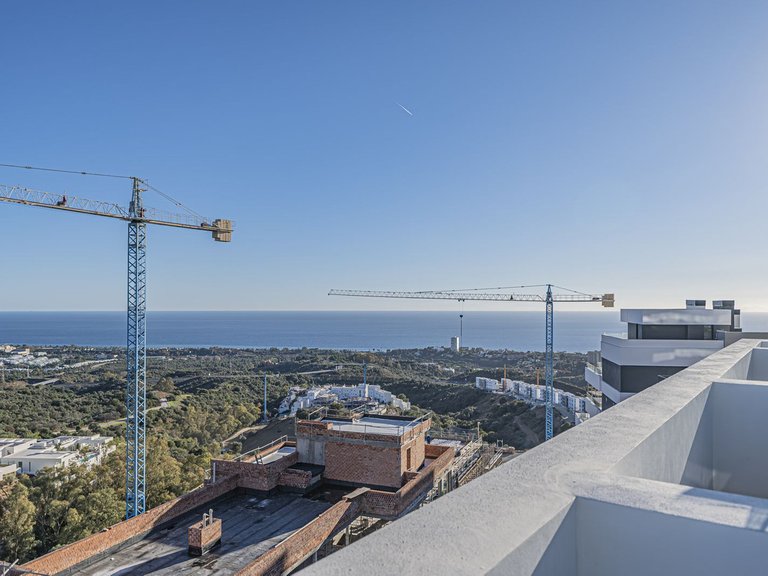 Apartment for Sale in Altos De Los Monteros, Malaga 2