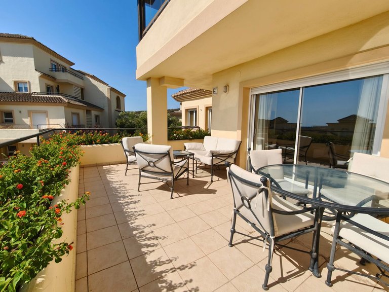 Apartment for Sale in San Roque Club, Cadiz 1