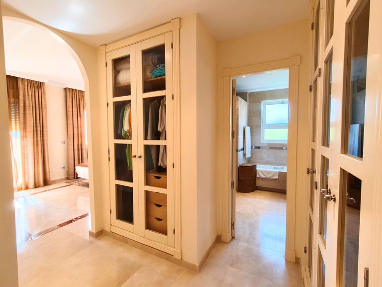 Apartment for Sale in San Roque Club, Cadiz 14