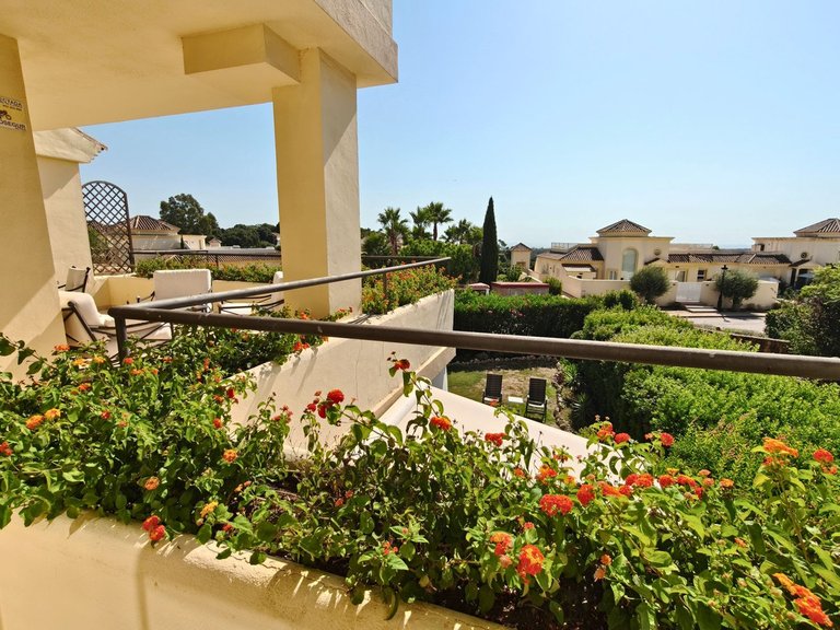 Apartment for Sale in San Roque Club, Cadiz 17