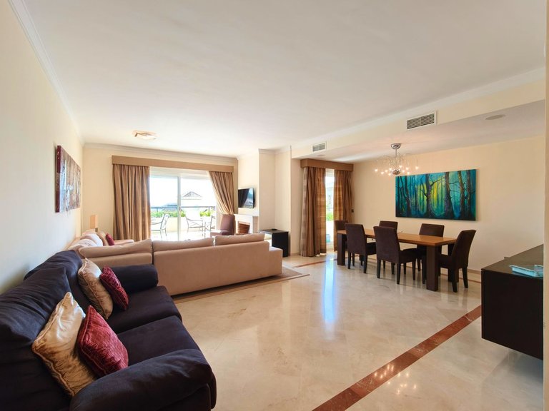 Apartment for Sale in San Roque Club, Cadiz 6