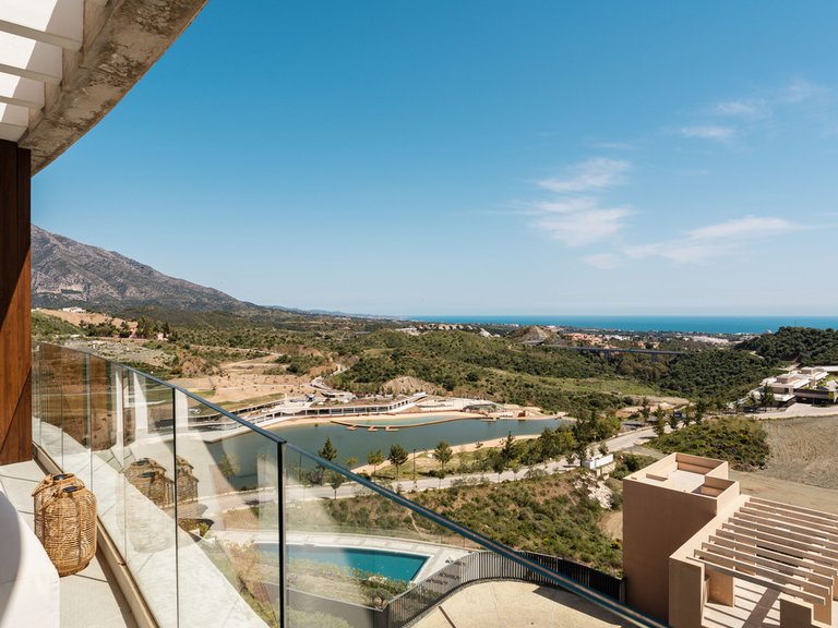 Apartment for Sale in Benahavís, Malaga 18
