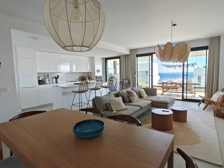 Apartment for Sale in Estepona, Malaga 11