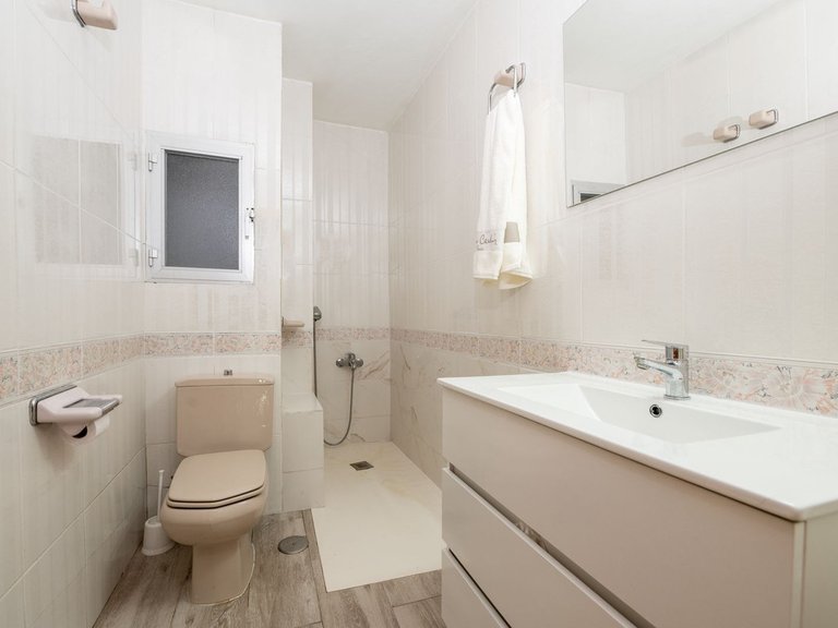 Apartment for Sale in Marbella, Malaga 12