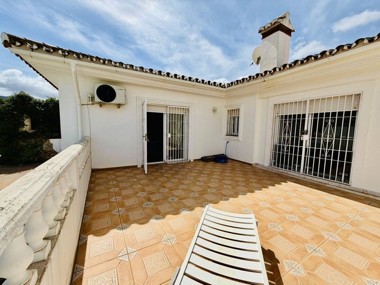 Villa for Sale in Alhaurín De La Torre, Malaga 11