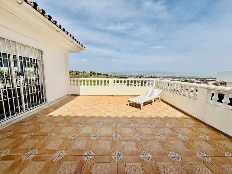 Villa for Sale in Alhaurín De La Torre, Malaga 12