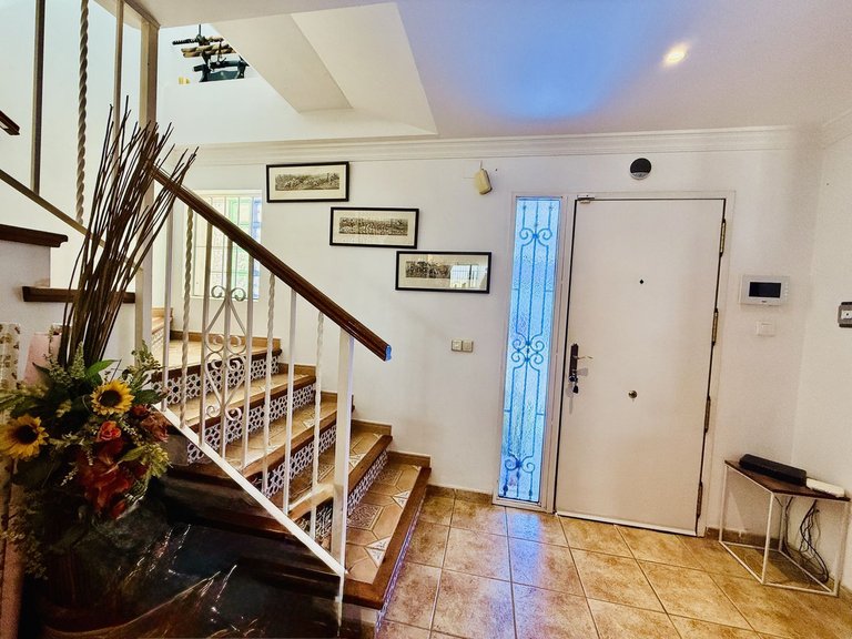 Villa for Sale in Alhaurín De La Torre, Malaga 4