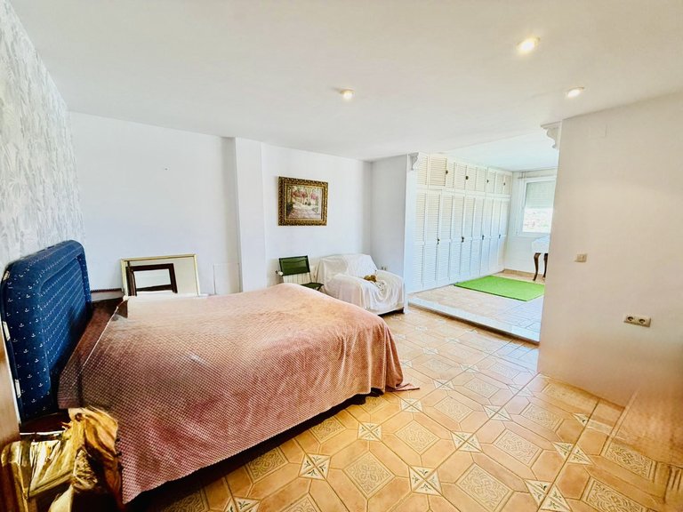 Villa for Sale in Alhaurín De La Torre, Malaga 9
