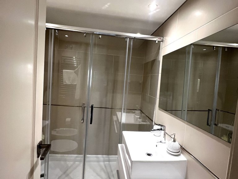 Apartment for Sale in Puerto Banús, Malaga 11